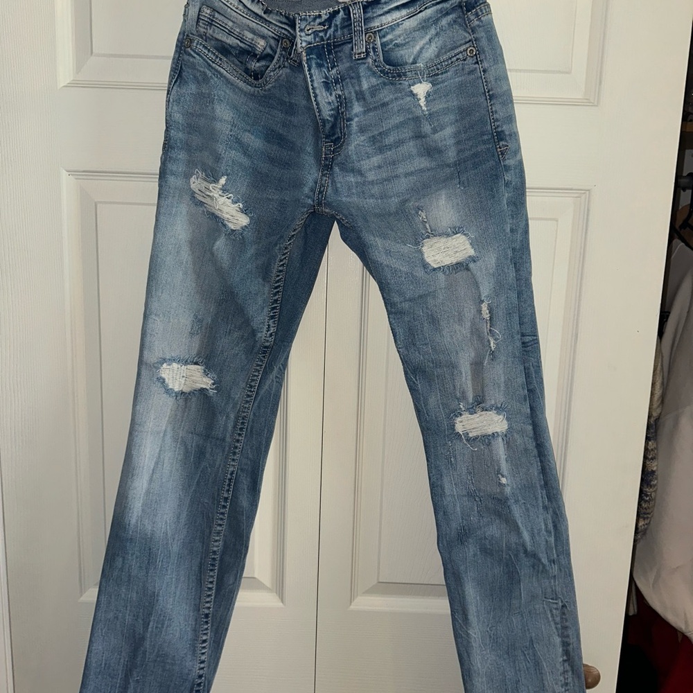 BKE Men's Relaxed Fit Distressed Light Blue Jeans
